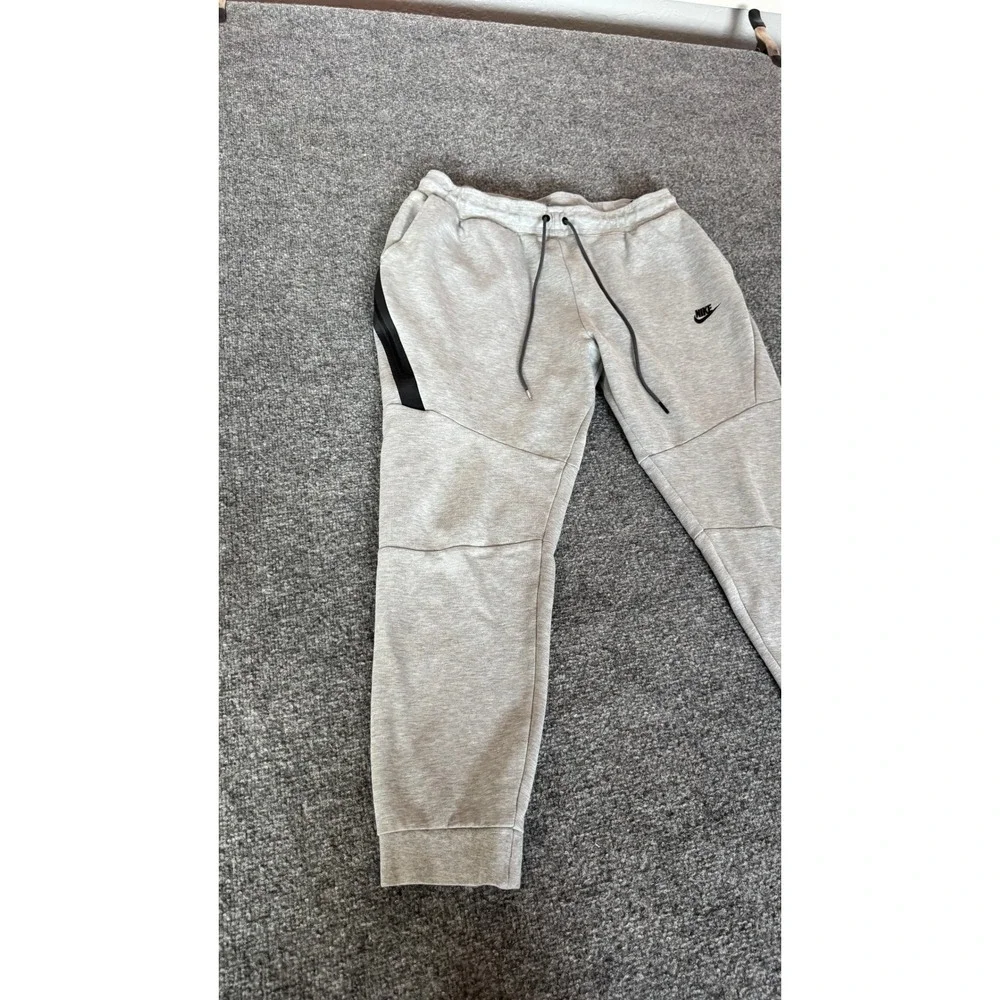 Nike Tech Fleece Joggers Mens XL Heather Grey Tapered Sweatpants CU4495-063
